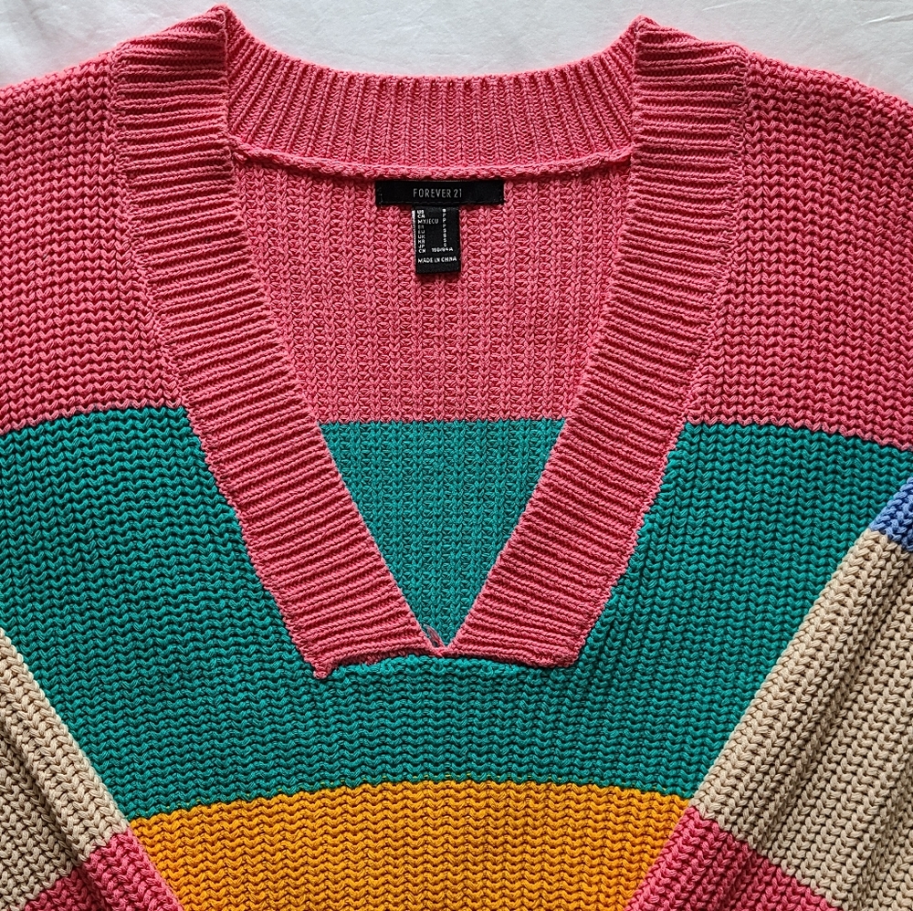 Colorful Sweater - Picture 4 of 4